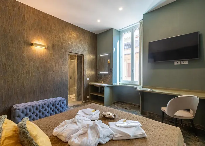 Piazza Di Spagna 51 Luxury 4*